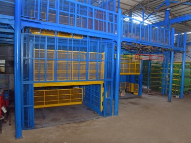 重载型液压升降机