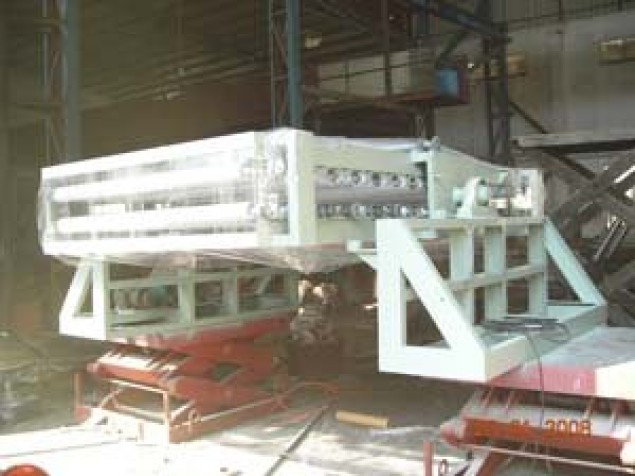 360度特殊翻板机