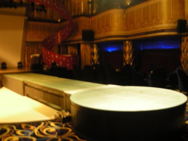 酒吧旋转升降舞台