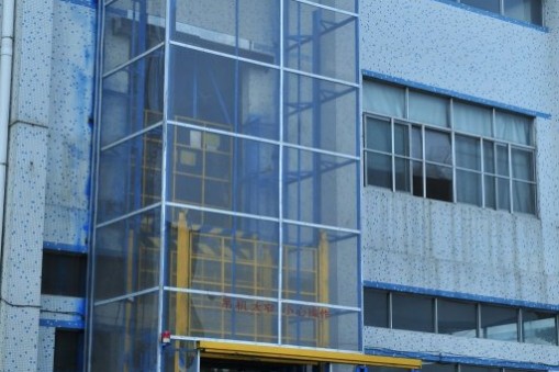 【荐】供应直升式升降台，选择华楠骏业,获特升降机专利产品!