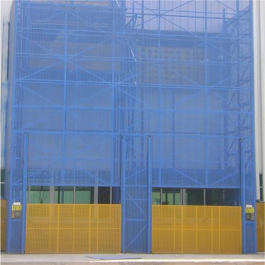 物流室外直顶式升降机案例