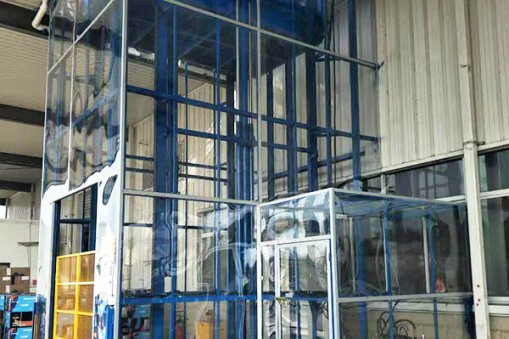 芜湖美的公司定制室外直顶式升降机