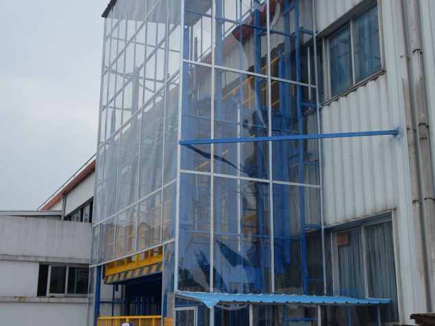 超高直顶式液压升降机