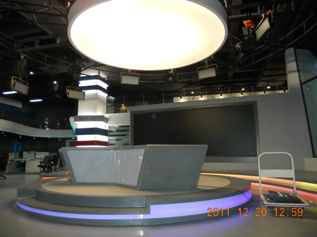 演播厅升降舞台