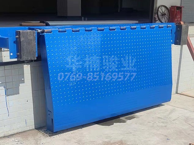 液压固定登车桥