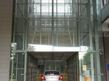 4S店专用升降机