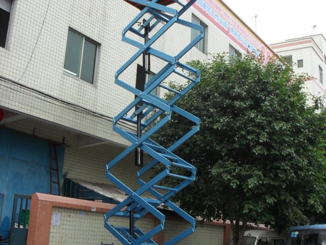 移动式维修升降机