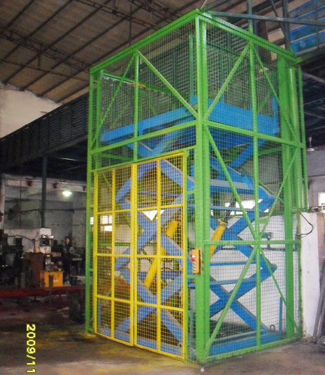 如何拆卸液压升降机的液压缸? 如何拆卸液压升降机的液压缸?